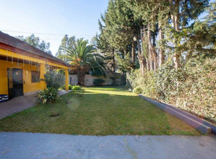 Casa · 236m² · 4 Ambientes · 3 Cocheras