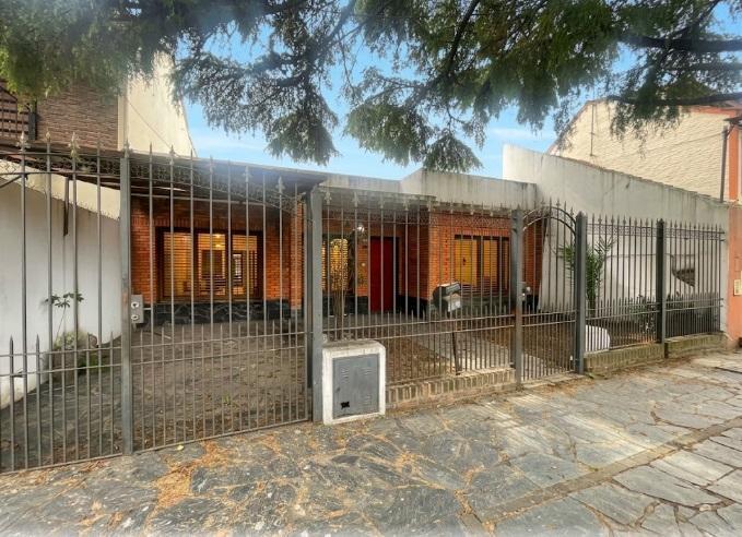 Casa · 103m² · 3 Ambientes · 1 Cochera