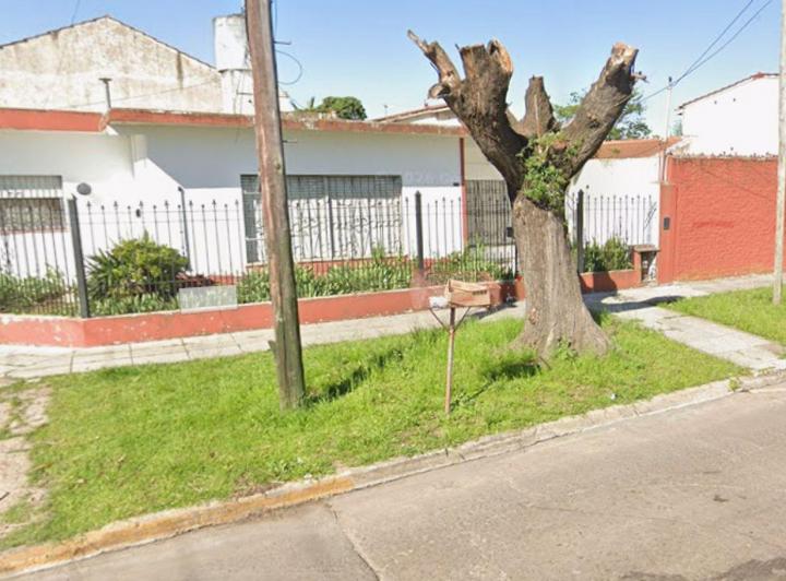 Casa · 100m² · 4 Ambientes · 3 Cocheras