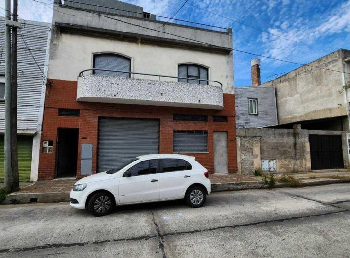 Casa · 362m² · 5 Ambientes · 6 Cocheras