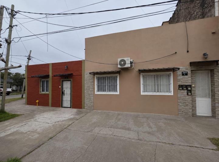 Casa · 100m² · 6 Ambientes · 2 Cocheras