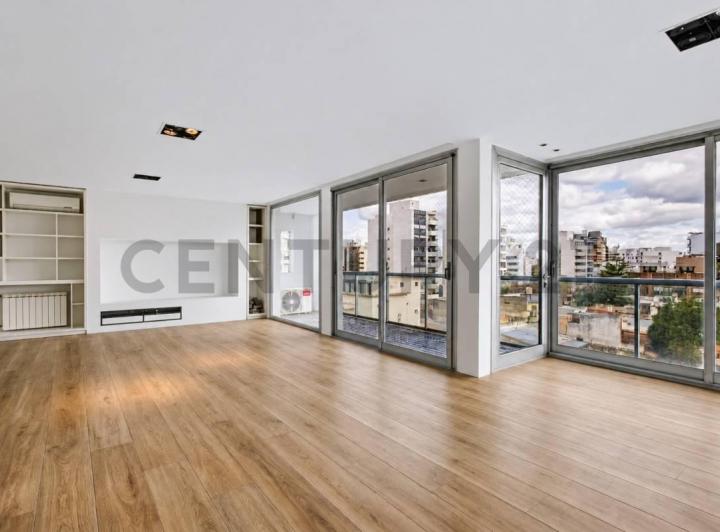 Departamento · 219m² · 6 Ambientes · 2 Cocheras