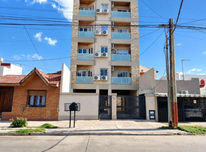 Departamento · 40m² · 2 Ambientes · 1 Cochera