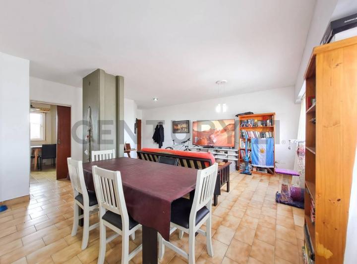 Departamento · 77m² · 4 Ambientes · 1 Cochera