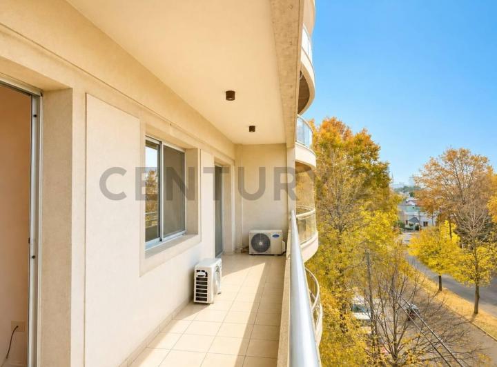 Departamento · 100m² · 4 Ambientes · 1 Cochera