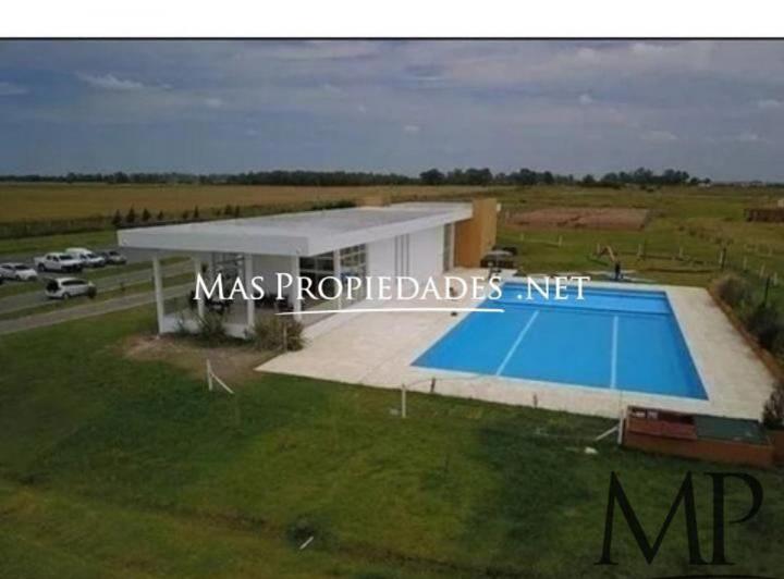 Terreno · 696m²