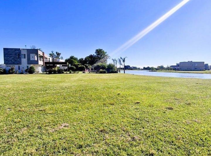 Terreno · 804m²