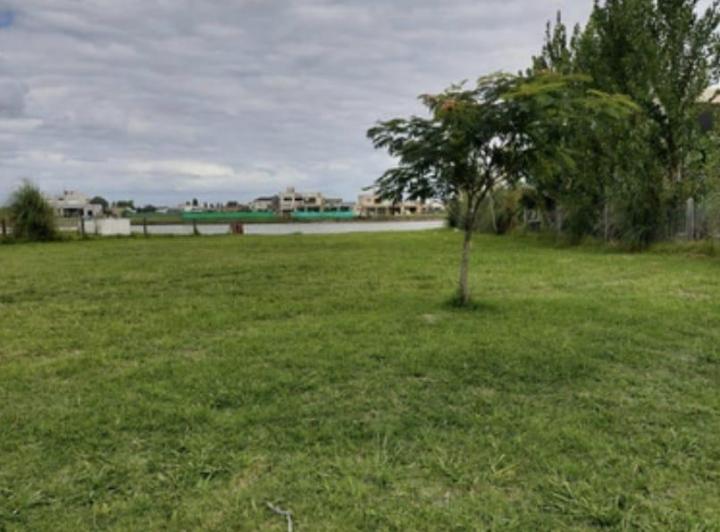Terreno · 750m²
