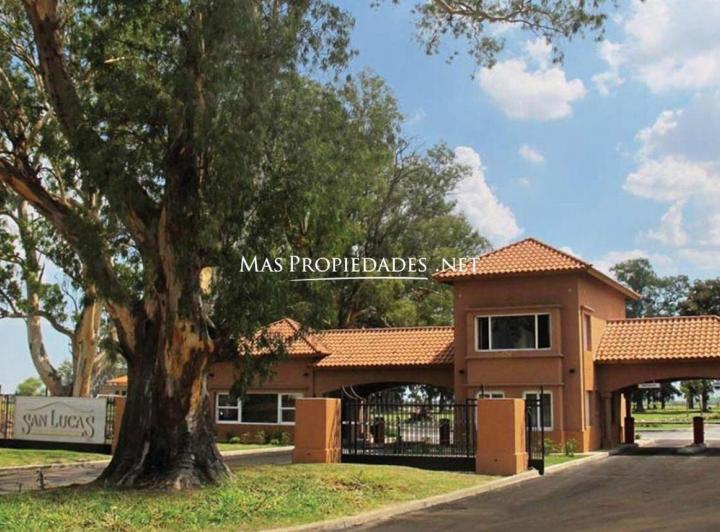 Terreno · 934m²