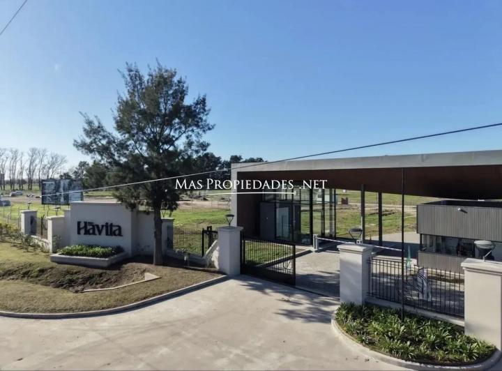Terreno · 613m²