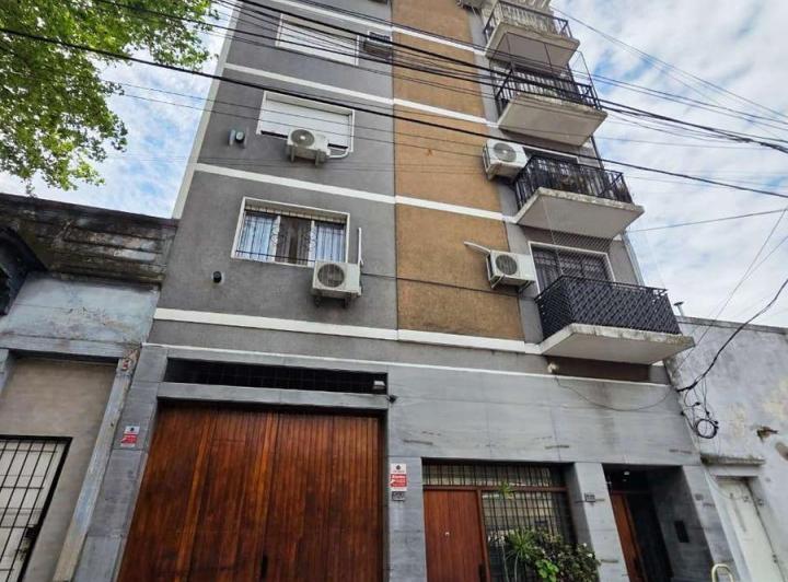 Local comercial · 245m²