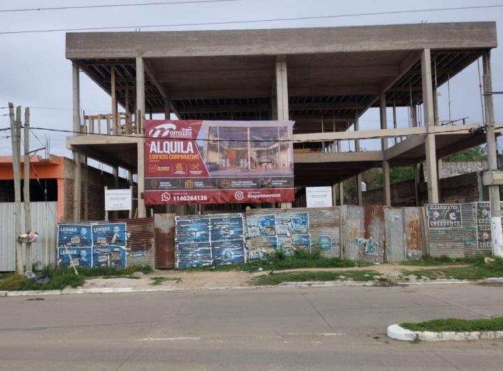 Local comercial · 840m²