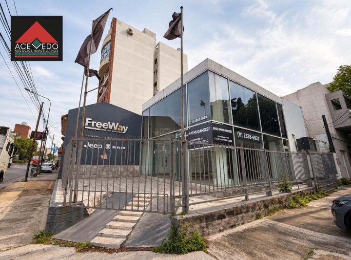 Local comercial · 174m²