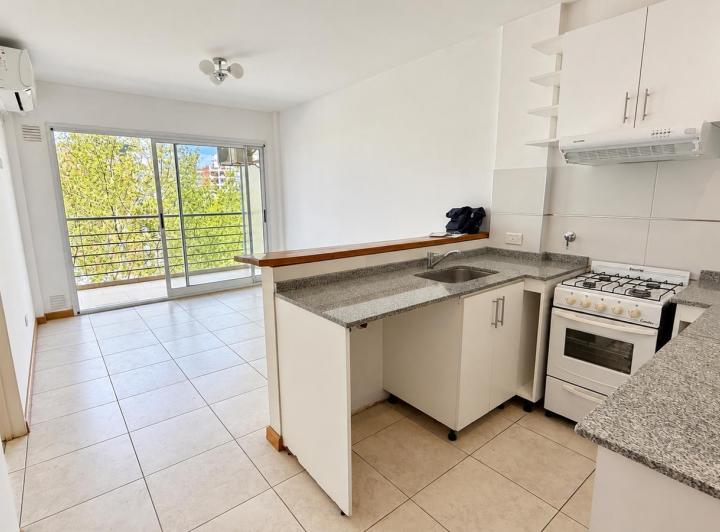 Departamento · 50m² · 2 Ambientes · 1 Cochera