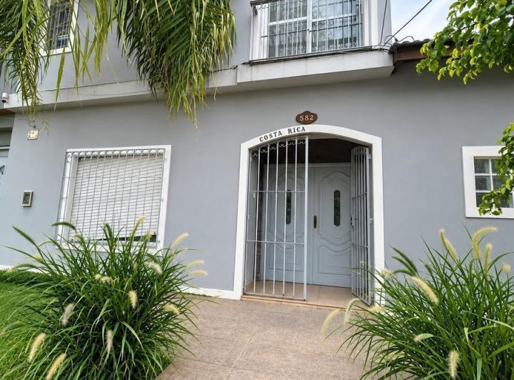 Casa · 140m² · 4 Ambientes