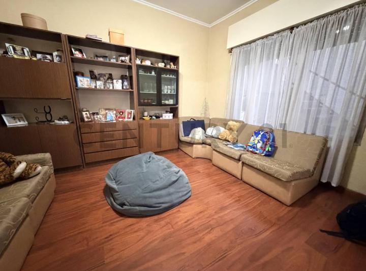 Casa · 258m² · 4 Ambientes · 3 Cocheras
