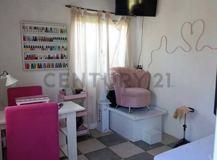 Casa · 80m² · 4 Ambientes · 1 Cochera