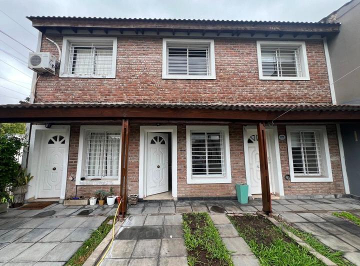 Casa · 60m² · 3 Ambientes · 1 Cochera