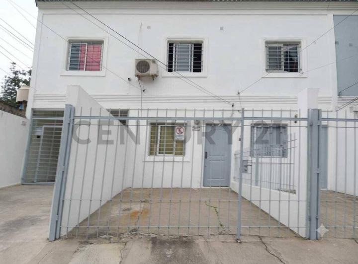 Casa · 35m² · 2 Ambientes · 1 Cochera