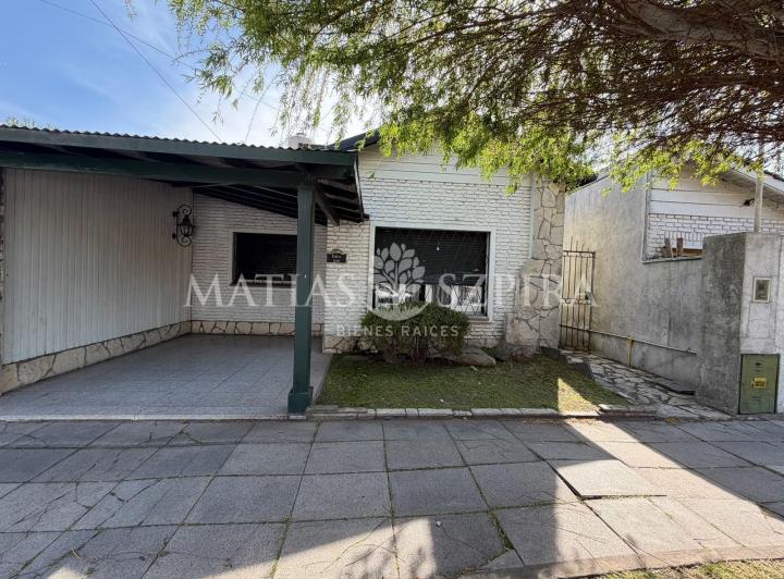 Casa · 136m² · 4 Ambientes · 1 Cochera