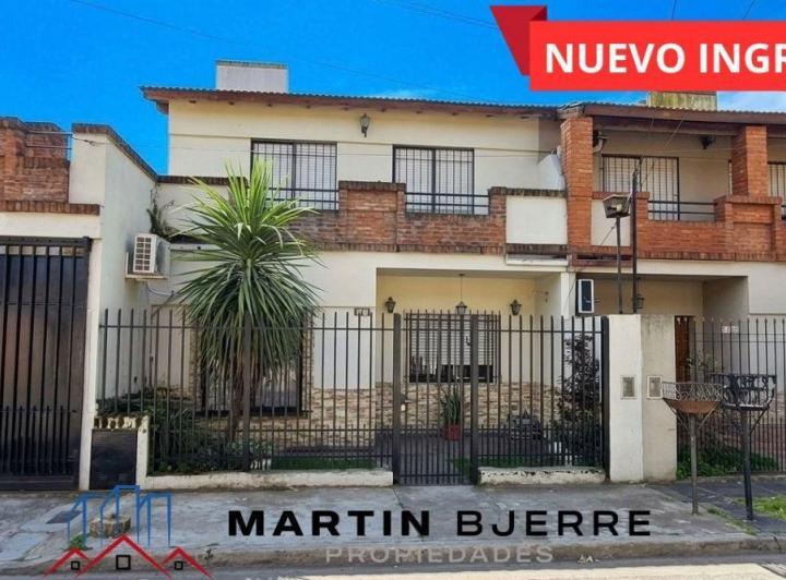 Casa · 150m² · 5 Ambientes · 1 Cochera