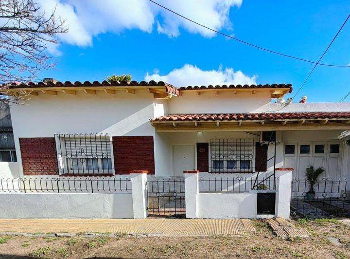 Casa · 114m² · 3 Ambientes · 1 Cochera