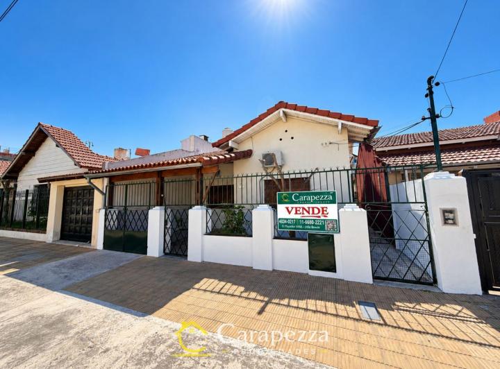 Casa · 86m² · 4 Ambientes · 1 Cochera