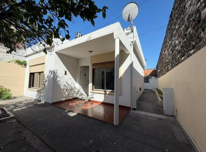 Casa · 264m² · 6 Ambientes · 1 Cochera