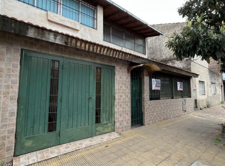 Casa · 280m² · 5 Ambientes
