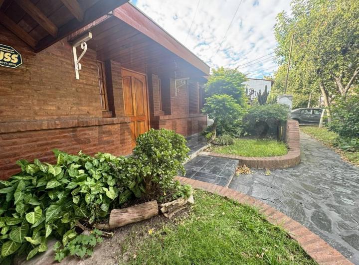 Casa · 120m² · 4 Ambientes · 1 Cochera