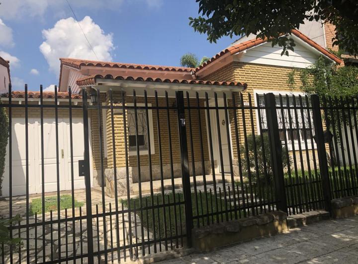 Casa · 143m² · 3 Ambientes · 1 Cochera