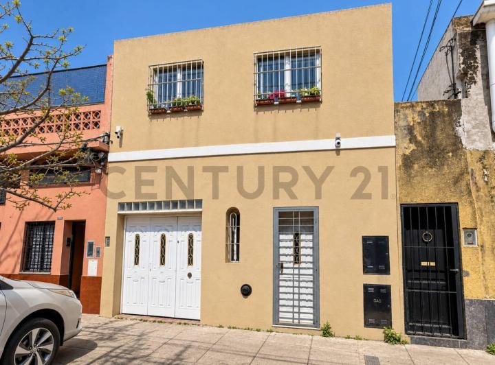 Casa · 70m² · 3 Ambientes · 1 Cochera