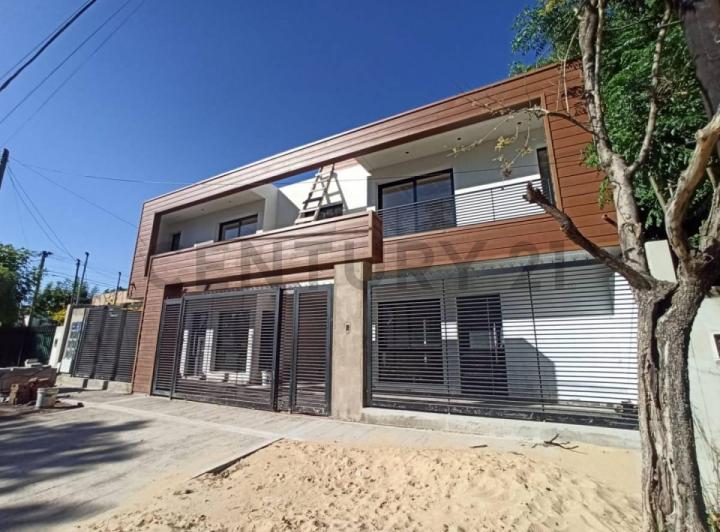 Casa · 102m² · 4 Ambientes