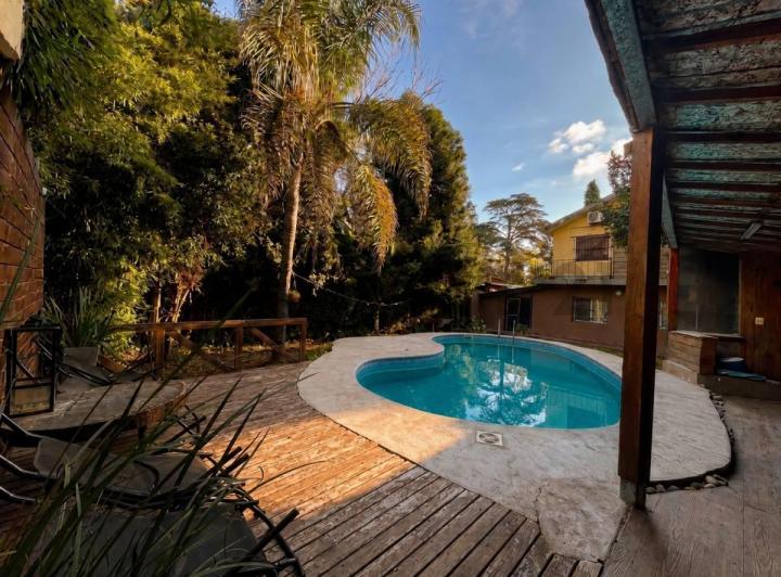 Casa · 110m² · 4 Ambientes · 2 Cocheras