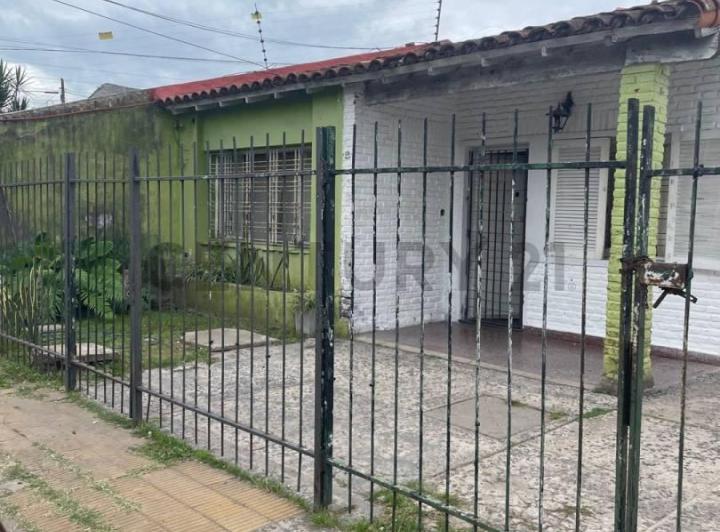 Casa · 193m² · 4 Dormitorios · 1 Cochera