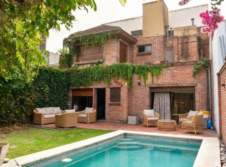 Casa · 154m² · 4 Ambientes · 2 Cocheras