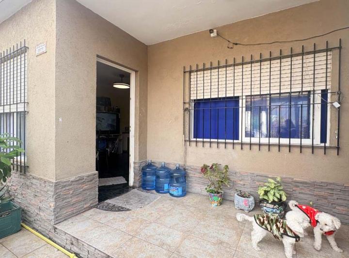 Casa · 110m² · 4 Ambientes · 2 Cocheras