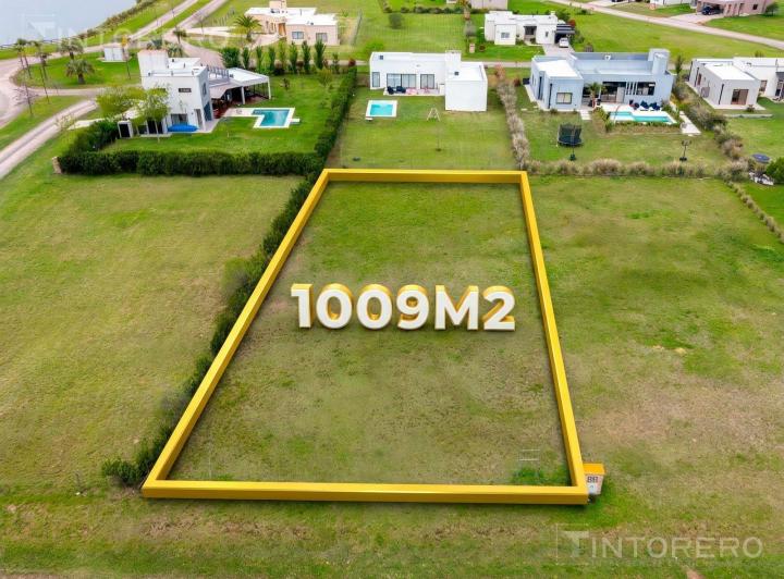 Terreno · 1009m²