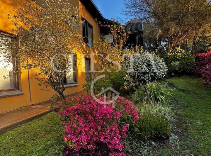 Casa · 420m² · 4 Cocheras