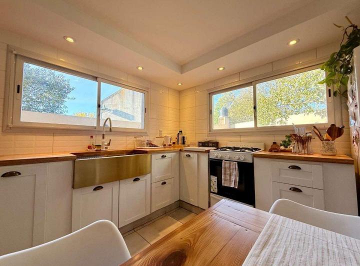 Casa · 150m² · 5 Ambientes · 2 Cocheras