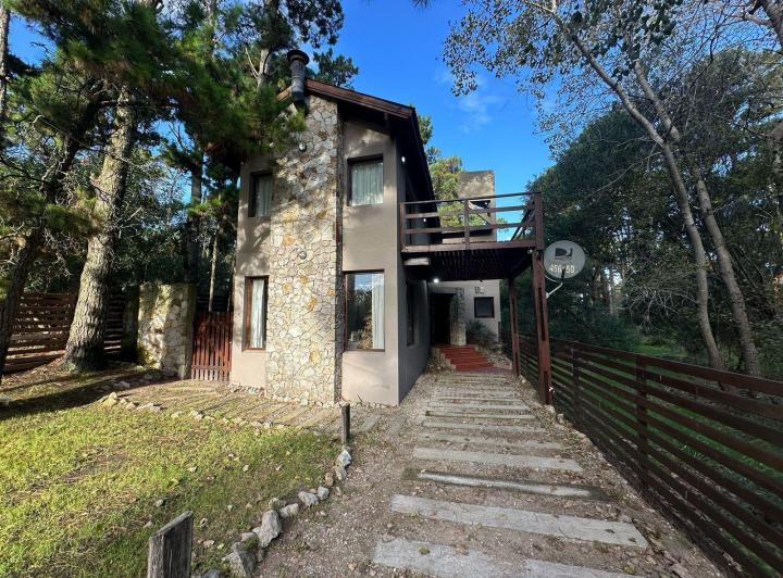 Casa · 140m² · 4 Ambientes