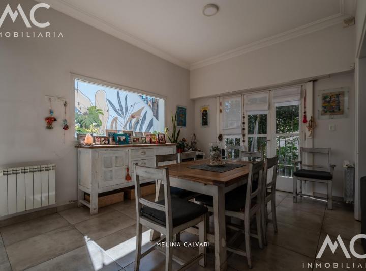Casa · 160m² · 5 Ambientes · 1 Cochera