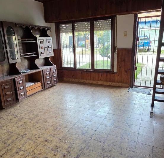 Casa · 95m² · 5 Ambientes · 1 Cochera
