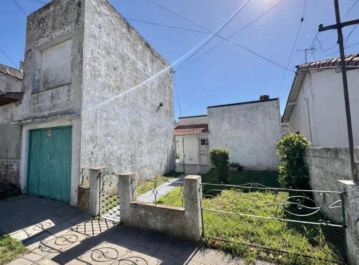 Casa · 80m² · 4 Ambientes · 1 Cochera