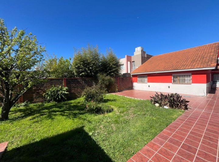 Casa · 139m² · 4 Ambientes · 1 Cochera