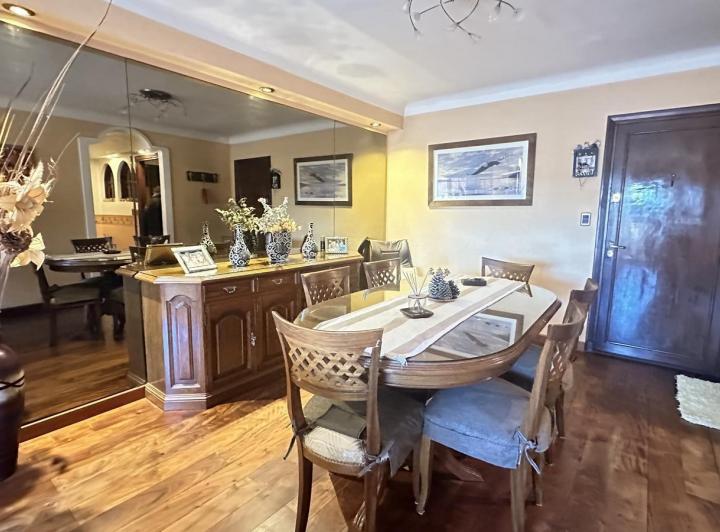 Departamento · 83m² · 4 Ambientes · 1 Cochera