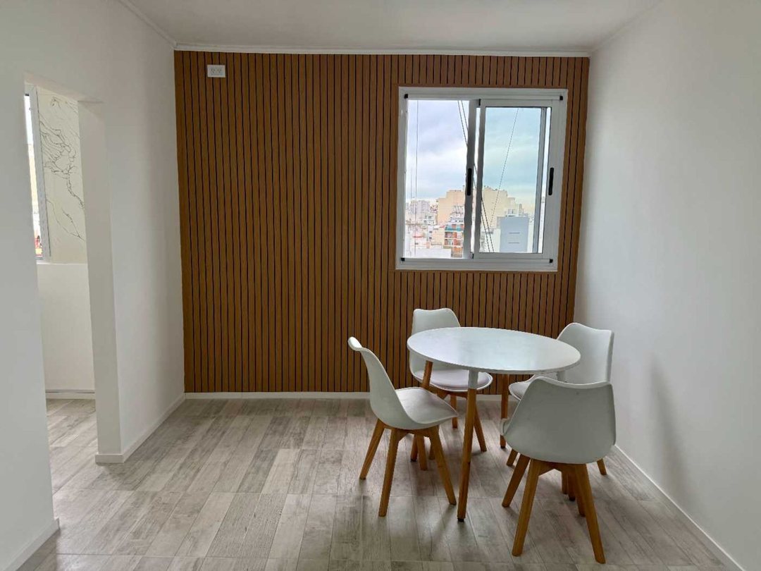 VENTA DEPTO 2 AMBIENTES REFACCIONADO CABALLITO