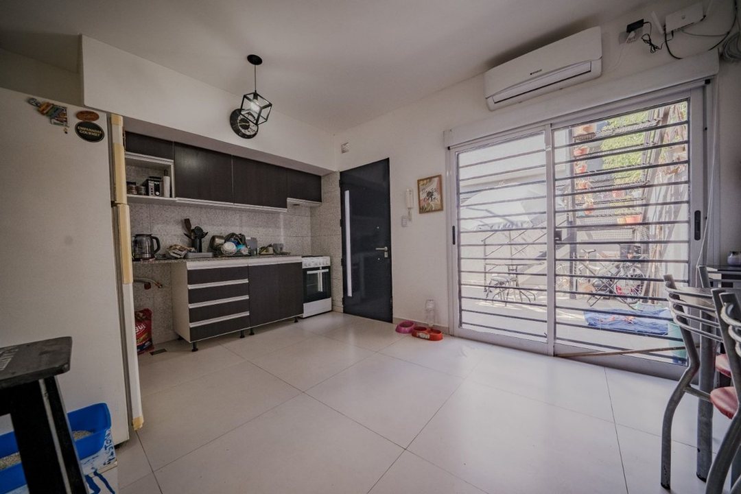PH EN VENTA VILLA BALLESTER 2 AMBIENTES- TERRAZA