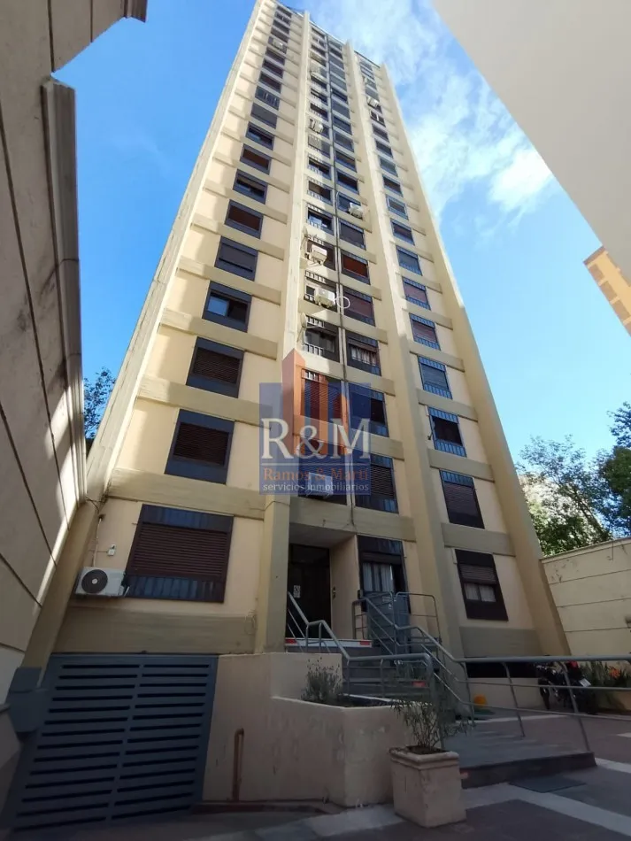 ALBERDI: DPTO 2D SEMIPISO CON BALCON