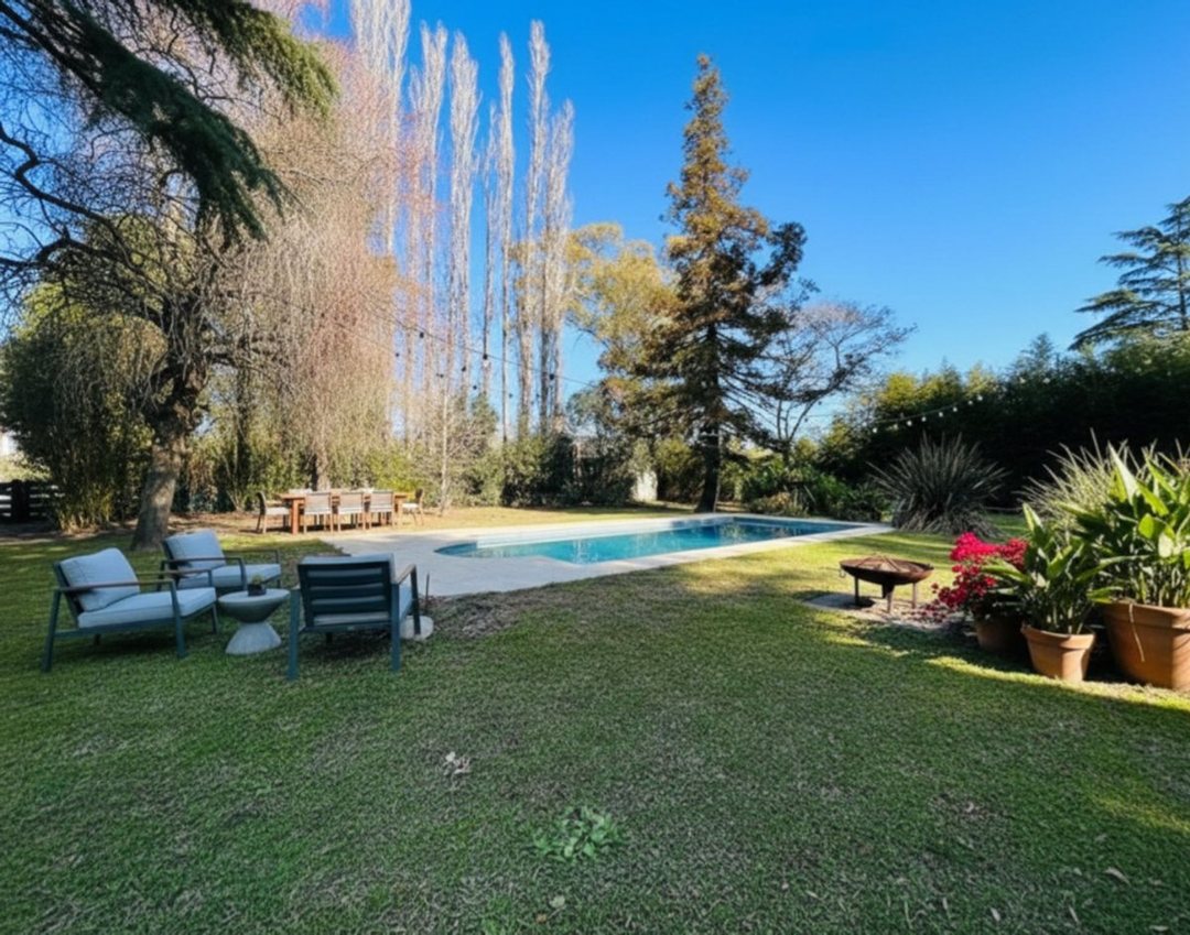 VENTA CASA PILAR 5 AMBIENTES PERMUTA